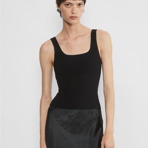 Aritzia Babaton Sculpt Knit square neck tank in classic black 🖤